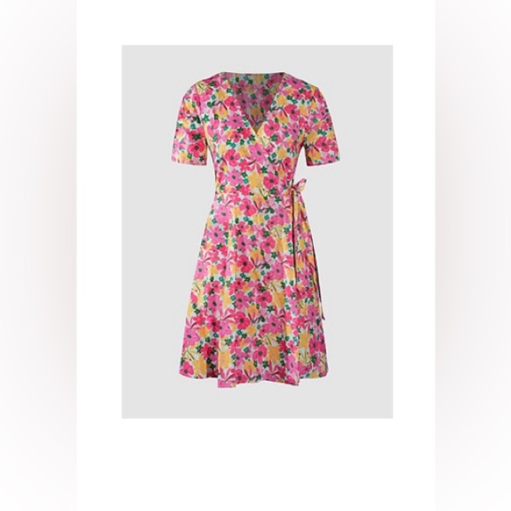 Floral V-neck dress with tie back